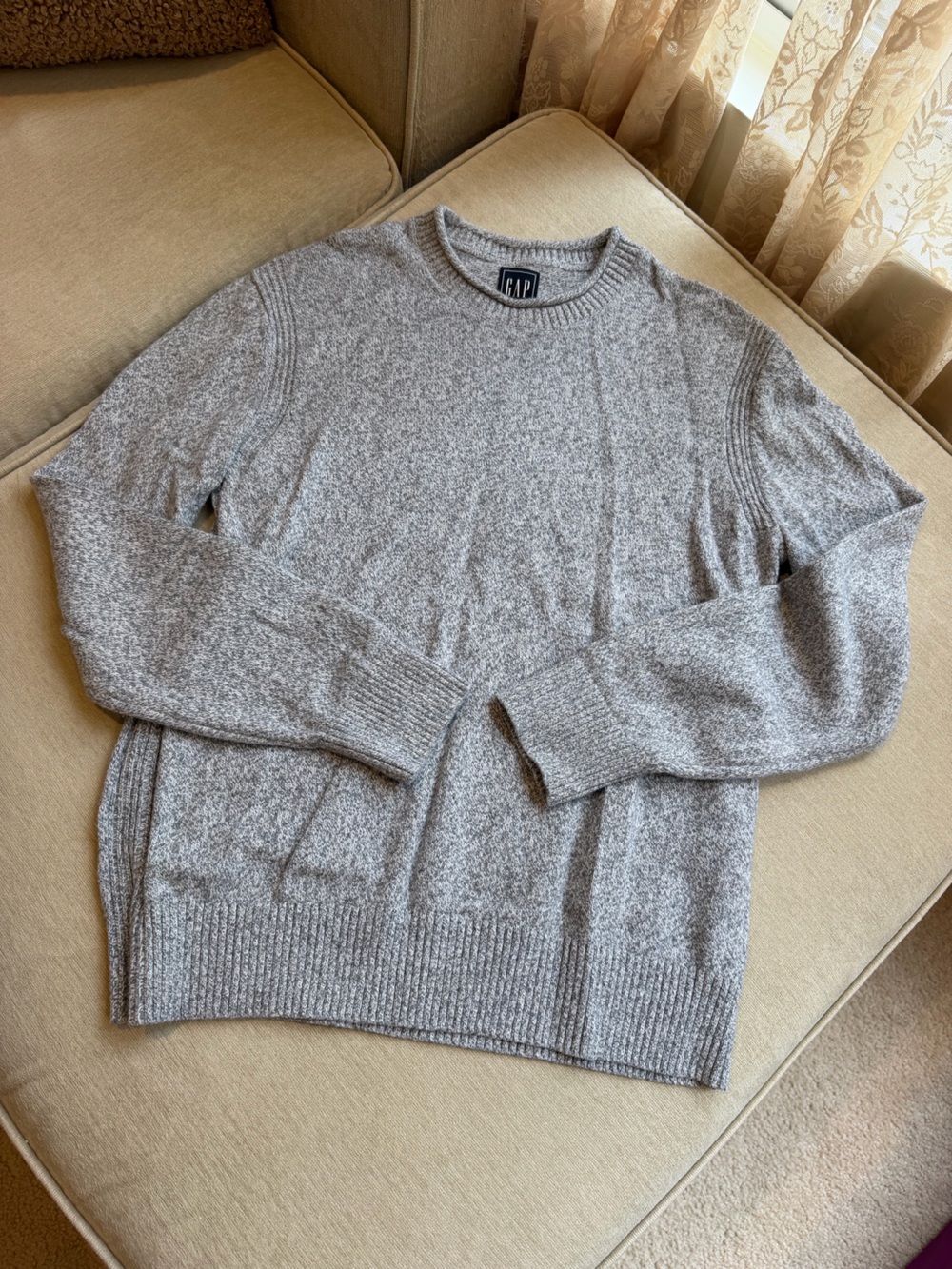 GAP Heather Gray Crewneck cotton Sweater